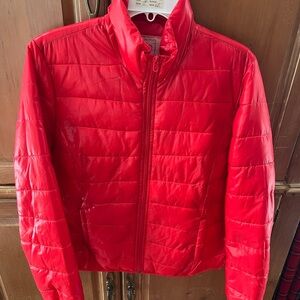 SOLID RED WOMENS PUFFER JACKET. LARGE. POLYESTER.